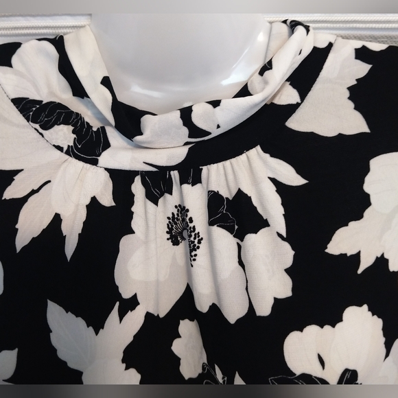 Lane Bryant Tie Neck Jersey Maxi Dress - Picture 6 of 13